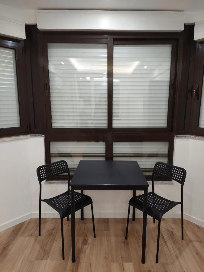 Lisbon South Bay Rooms Almada Exterior photo